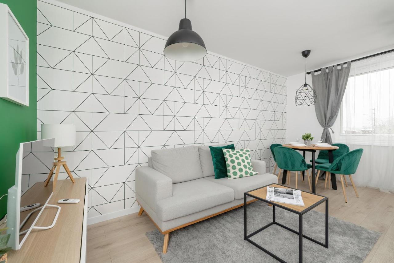 Modernly Arranged Apartments In Katowice By Noclegi Renters Exterior photo